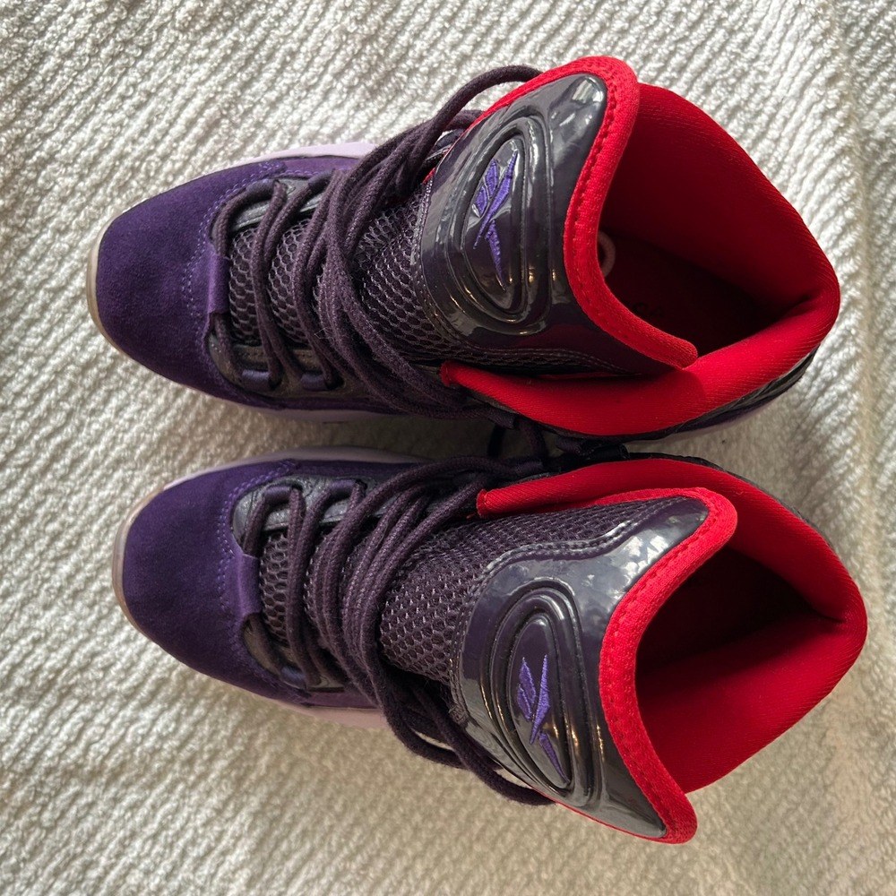Reebok Question Mid Youth 6.5 Purple Ghost of Christmas Future Iverson V61600